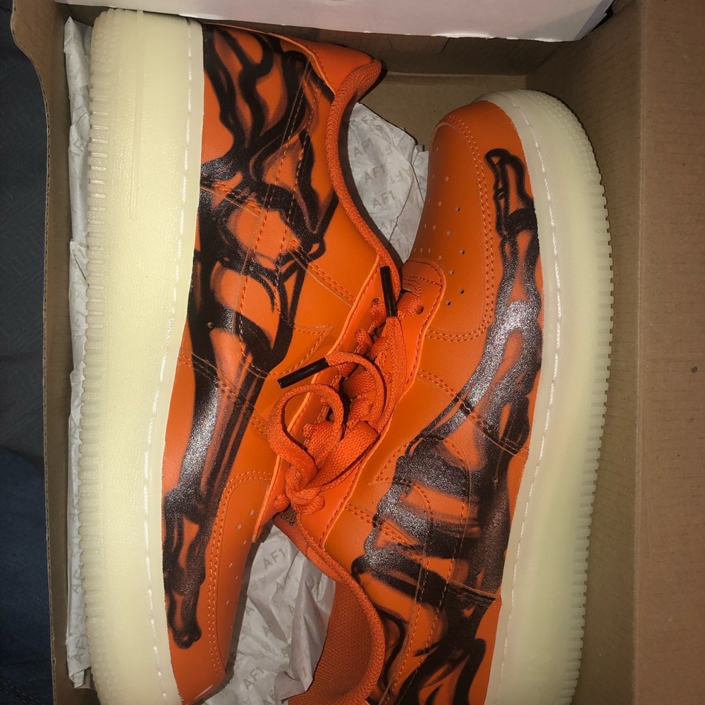 Air Force 1 low Orange Skeleton